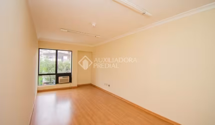 Sala comercial para alugar na Avenida Montenegro, 186, Petrópolis, Porto Alegre, 30 m2 por R$ 600