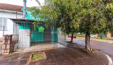 Ponto comercial para alugar na Avenida Guarujá, 351, Guarujá, Porto Alegre, 114 m2 por R$ 1.500