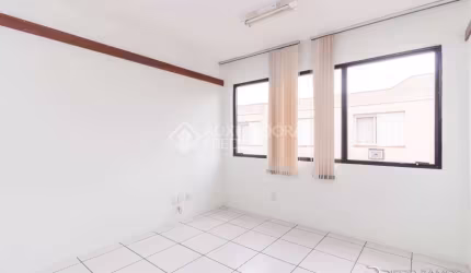 Sala comercial para alugar na Avenida Teresópolis, 2956, Teresópolis, Porto Alegre, 28 m2 por R$ 590