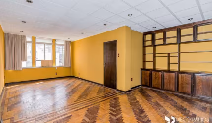 Sala comercial para alugar na Avenida Borges de Medeiros, 340, Centro Histórico, Porto Alegre, 129 m2 por R$ 1.800