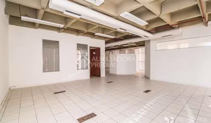Sala comercial para alugar na Rua dos Andradas, 1001, Centro Histórico, Porto Alegre, 232 m2 por R$ 3.000