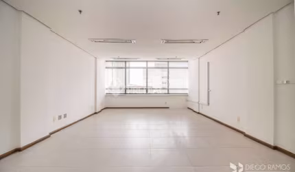Sala comercial para alugar na Rua Ernesto da Fontoura, 1479, São Geraldo, Porto Alegre, 45 m2 por R$ 1.090