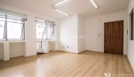Sala comercial para alugar na Rua Garibaldi, 659, Floresta, Porto Alegre, 34 m2 por R$ 680