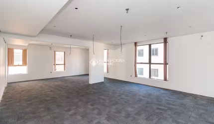 Sala comercial para alugar na Rua General Bento Martins, 24, Centro Histórico, Porto Alegre, 122 m2 por R$ 1.950