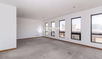 Sala comercial para alugar na Avenida Wenceslau Escobar, 1134, Cristal, Porto Alegre, 46 m2 por R$ 1.350