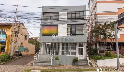 Ponto comercial para alugar na Avenida Teresópolis, 3008, Teresópolis, Porto Alegre, 330 m2 por R$ 15.000