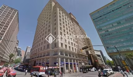 Sala comercial para alugar na Avenida Borges de Medeiros, 261, Centro Histórico, Porto Alegre, 685 m2 por R$ 29.000