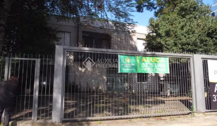 Casa comercial para alugar na Avenida Cristóvão Colombo, 3227, Floresta, Porto Alegre, 321 m2 por R$ 10.000