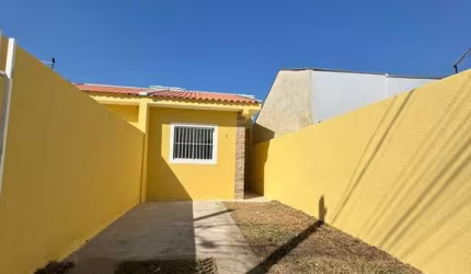 Casa com 2 quartos à venda no Tatuquara, Curitiba  por R$ 250.000