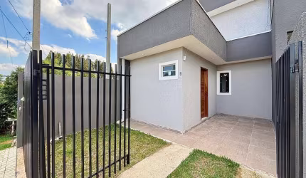 Casa com 2 quartos à venda no Campo de Santana, Curitiba  por R$ 259.000