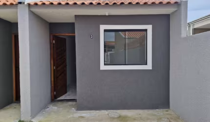 Casa em condomínio fechado com 2 quartos à venda no Campo de Santana, Curitiba  por R$ 235.000