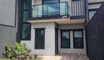 Casa com 4 quartos à venda no Jardim São Francisco, Almirante Tamandaré  por R$ 790.000