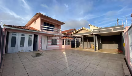 CASA Á VENDA NO JARDIM CARVALHO