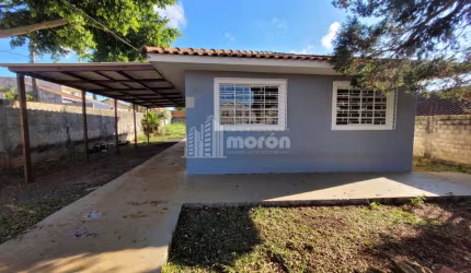 CASA Á VENDA NO NEVES