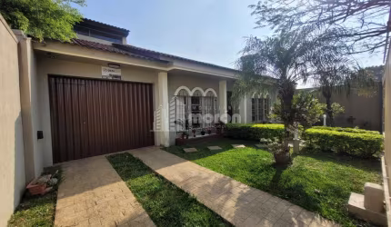 CASA Á VENDA NO ÓRFÃS