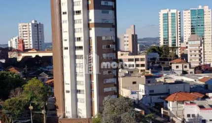 APARTAMENTO Á VENDA NO CENTRO - EDIFÍCIO ROYAL PLAZA