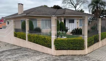 CASA Á VENDA NO ORFÃS