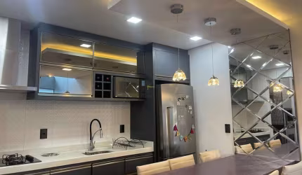 Sobrado 100% mobiliado com 2 suítes e 2 vagas, por R$ 690.000,00 - São João - Itajaí/SC