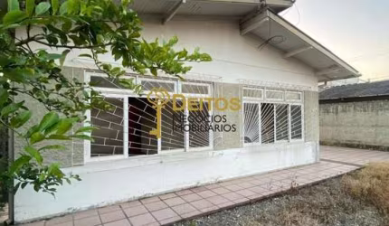 Casa com 03 dormitórios para alugar, 130 m² por R$ 3.500,00 /mês - Cordeiros - Itajaí/SC