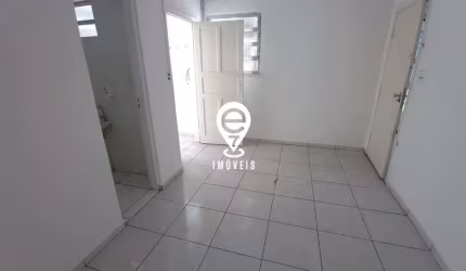 EXCELENTE CONJUNTO COMERCIAL AO LADO DA ESTAÇÃO DE METRÔ SAÚDE PARA LOCAÇÃO!
