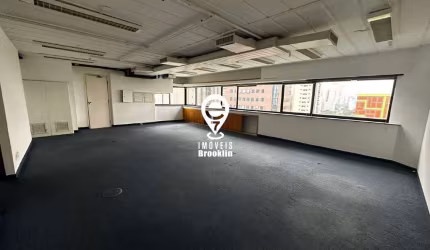 Excelente Conjunto comercial 140m para locação por R$5.000,00 apenas 800m da estação Berrini