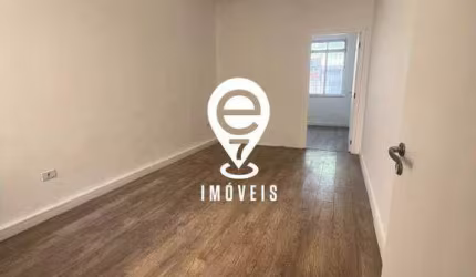 Sobrado com 150m² 3 dorm, 2 banheiros, 2 vagas á 210m do metro Belém