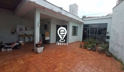 Excelente casa com 3 dorm.(1 suíte) 4 vagas de garagem à venda