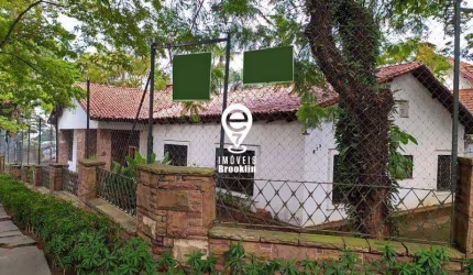 Casarão de Esquina Térreo com 1000m²