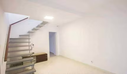 Sobrado à venda, 3 quartos, 1 suíte, 2 vagas, Campo Belo - São Paulo/SP