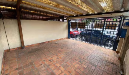 Sobrado à venda, 3 quartos, 1 suíte, 2 vagas, Cidade Monções - São Paulo/SP