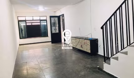 OPORTUNIDADE SOBRADO RESIDENCIAL 176m² ÓTIMA LOCALIZAÇÃO NO BROOKLIN - 3 DORMITÓRIOS - 2 VAGAS