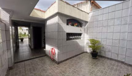CASA NO CAMPO BELO
