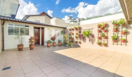 Sobrado à venda, 3 quartos, 1 suíte, Campo Belo - São Paulo/SP