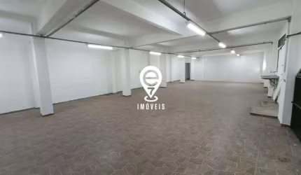EXCELENTE PREDIO COMERCIAL PARA LOCAÇÃO COM 692m²