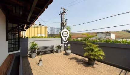 Excelente casa no Planalto Paulista de 3 dormitórios