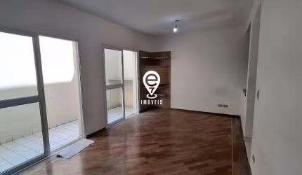 Casa Sobrado 3 dormitório em Village com 2 vagas