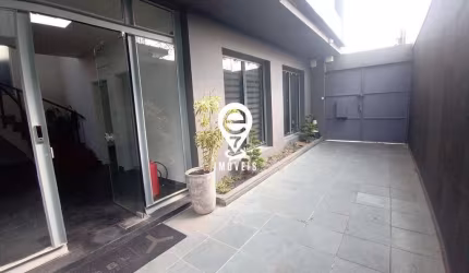 LINDO PRÉDIO PARA VENDA EM MOEMA DE 400 METROS!