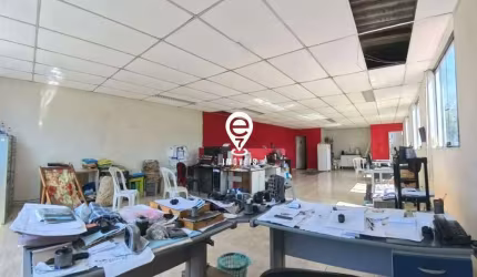 Galpão 350m² com 3 pavimentos - Ipiranga