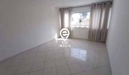 EXCELENTE CASA PARA LOCAÇÃO DE 4 DORMITÓRIOS NA SAÚDE!