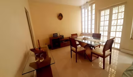 Apartamento térreo com 3 dormitórios à venda, 199 m² por R$ 580.000 - Vila Valqueire - Rio de Janei
