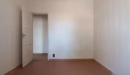 Apartamento com 2 dormitórios à venda, 50 m² por R$ 200.000 - Vila Valqueire - Rio de Janeiro/RJ
