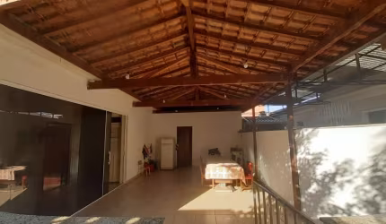 Casa com 3 dormitórios à venda, 265 m² por R$ 780.000 - Vila Valqueire - Rio de Janeiro/RJ