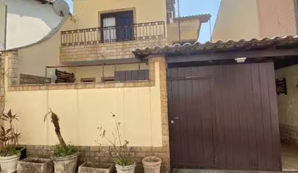 Casa com 2 dormitórios à venda, 90 m² por R$ 420.000 - Vila Valqueire - Rio de Janeiro/RJ