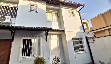 Casa com 2 dormitórios à venda, 80 m² por R$ 339.000 - Jardim Sulacap - Rio de Janeiro/RJ