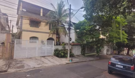Casa à venda, 580 m² por R$ 1.000.000,00 - Vila Valqueire - Rio de Janeiro/RJ