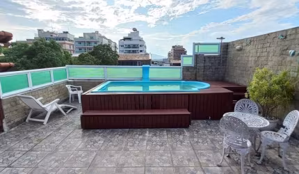 Casa com 3 dormitórios à venda, 365 m² por R$ 913.000 - Vila Valqueire - Rio de Janeiro/RJ