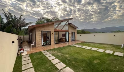 Casa com 3 dormitórios à venda, 120 m² por R$ 950.000 - Recreio dos Bandeirantes - Rio de Janeiro/R