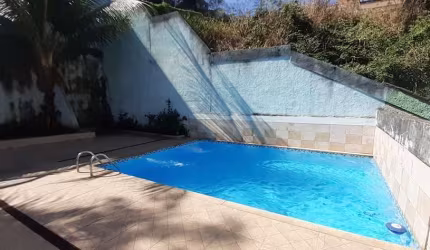 Casa com 3 dormitórios à venda, 197 m² por R$ 1.200.000 - Vila Valqueire - Rio de Janeiro/RJ