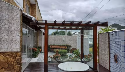 Casa com 4 dormitórios à venda, 164 m² por R$ 1.050.000 - Vargem Pequena - Rio de Janeiro/RJ