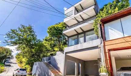 Casa com 4 dormitórios à venda, 436 m² por R$ 1.190.000 - Vila Progresso - Niterói/RJ